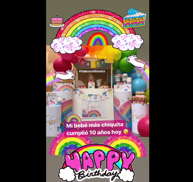 "Ana: me hiciste la fiesta (familiar covid friendly) más hermosa que pudimos imaginar. Cada detalle", escribió la actriz, así como un mensaje de emoción por el cumpleaños de su pequeña, "Mi bebé más chiquita cumplió 10 años hoy".