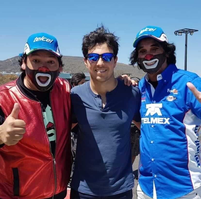 Luego en 1990, Ricardo regresó a Monterrey, Nuevo León, con un programa llamado ‘Súper Sábado’, que fue ahí en donde comenzó a trabajar con sus hijos, Ricardo en la producción y Roberto actuando bajo el personaje de ‘Franky’.