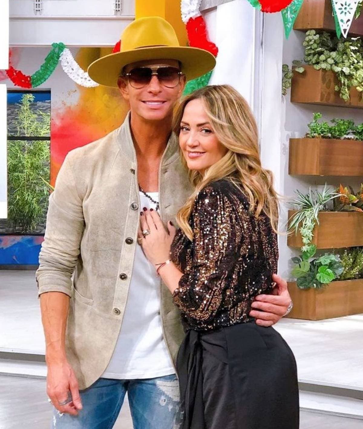 Andrea Legarreta pública fotos inéditas de su boda por su aniversario
