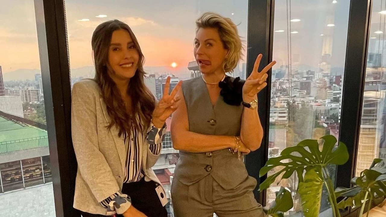 Ludwika Paleta hace 'trampa' al grabar junto a Paulina Goto