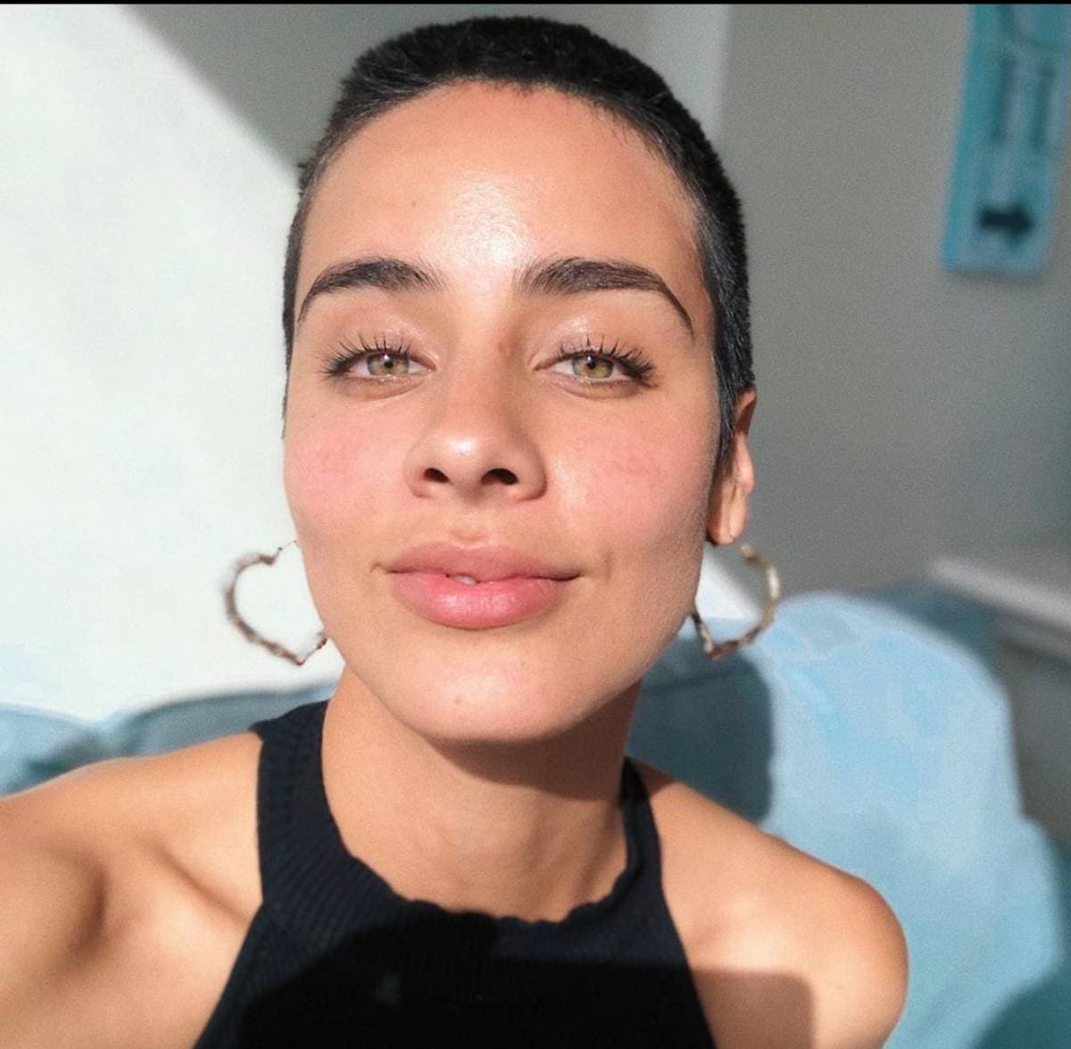 Esmeralda Pimentel se defiende de quienes opinaron de su corte de cabello