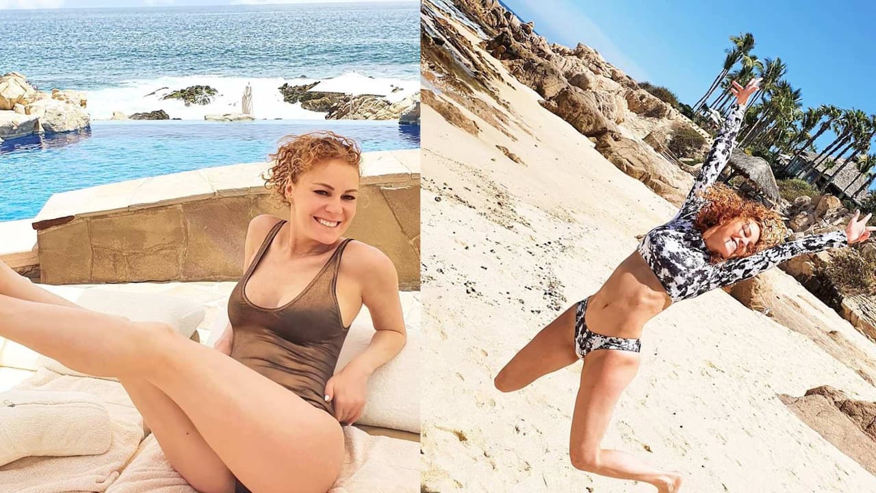 Daniela Magun presume cuerpazo desde la playa y luce un traje de baño dorado