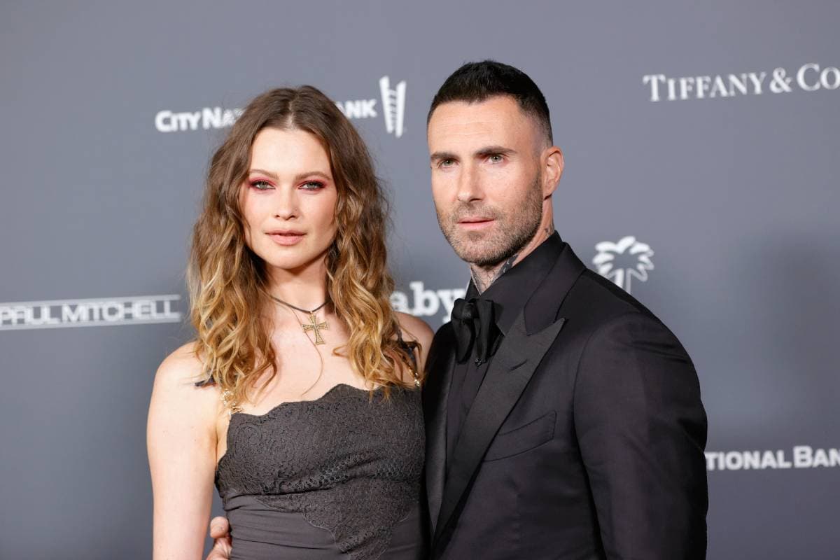 Adam Levine y Behati Prinsloo se convierten en papás por tercera ocasión