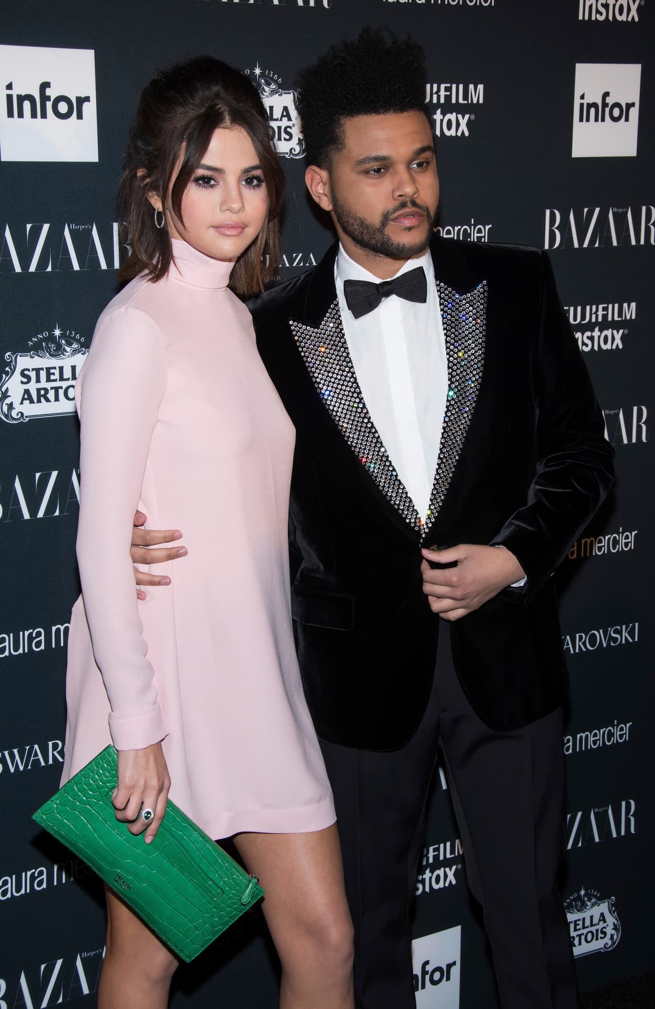 7. Después, Selena decidió enfocarse en tratar su depresión y el lupus que padece, y poco a poco trató de seguir adelante, ahora con una nueva relación con The Weeknd.