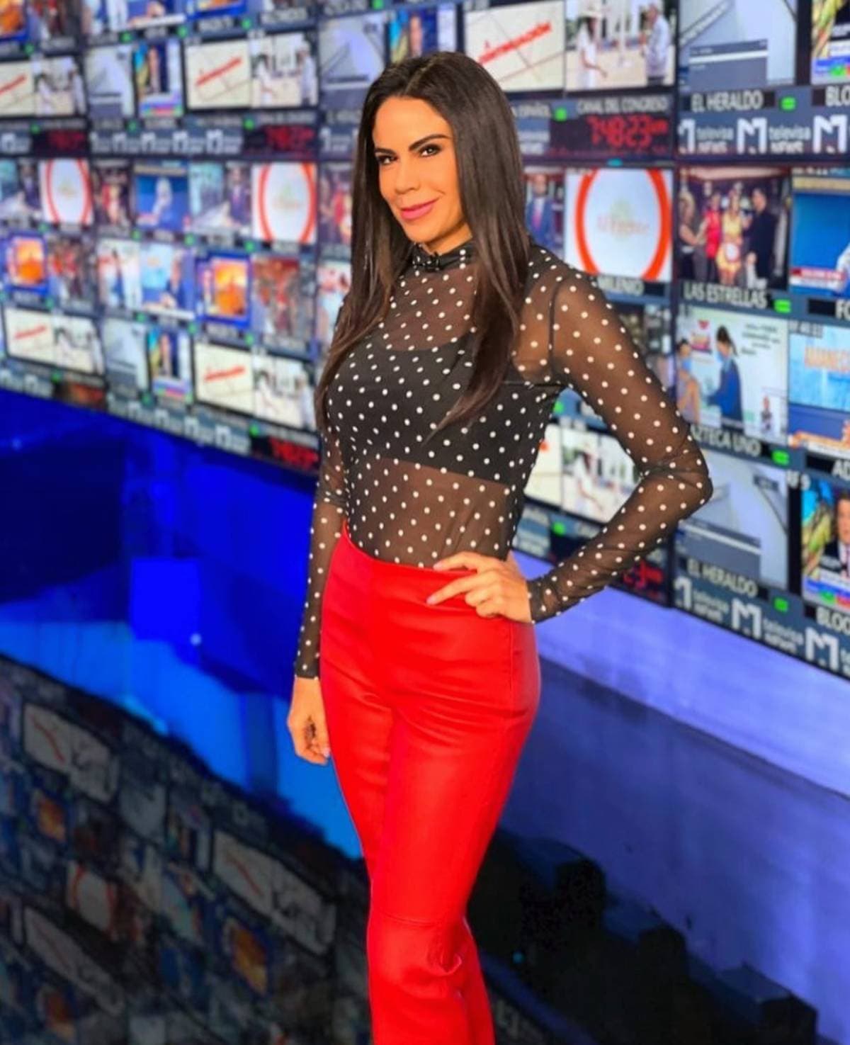 Paola Rojas celebra sus 45 años rodeada del amor de sus dos hijos