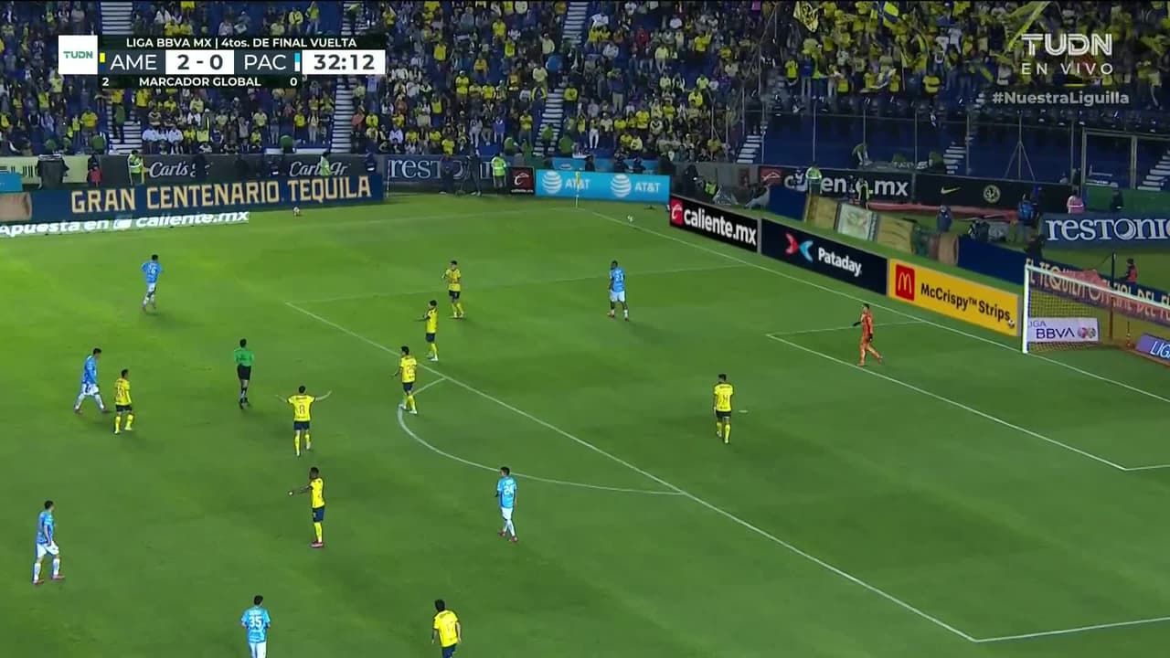 ¡TIRO ATAJADO! disparo por Oussama Idrissi.