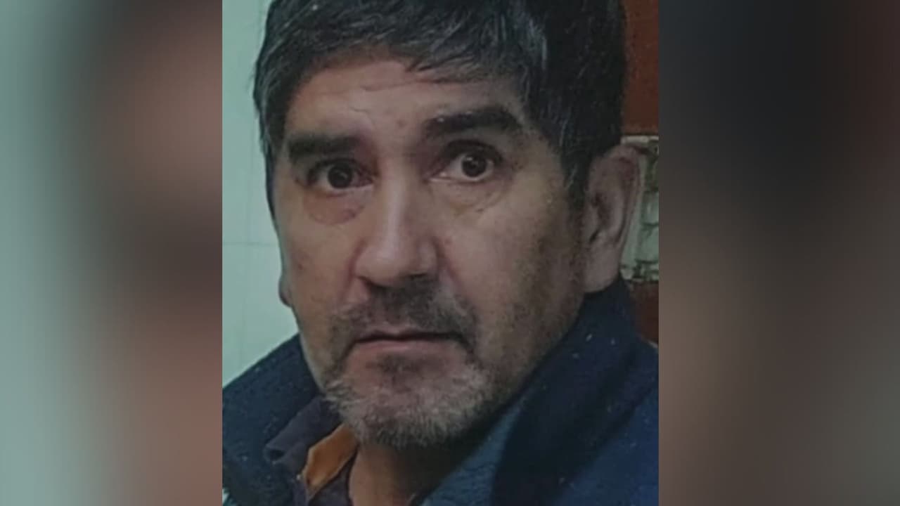 Sujeto es acusado de espiar y grabar a inquilinas desde el techo de la casa: "Tenía videos y fotos"