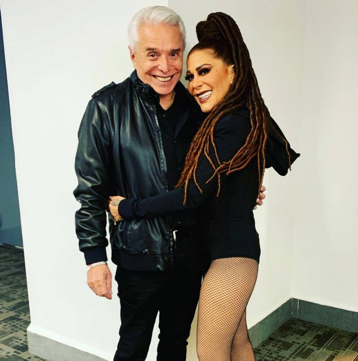 Alejandra Guzmán festeja los 79 años de su papá