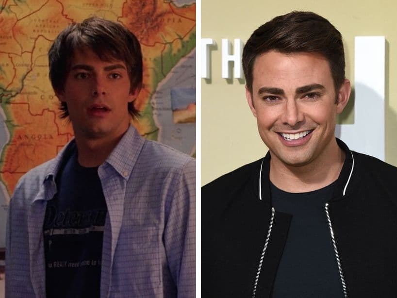 Aaron Samuels era el galán del filme y el responsable de la frase que se conmemora el día de hoy, “es el tres de octubre”. Fue interpretado por Jonathan Bennett, quien sigue trabajando en algunos proyectos y presume en su Instagram los buenos momentos de su vida.