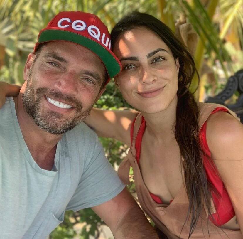 <b> </b>Julián Gil le pide matrimonio a Valeria Marín en Qatar
