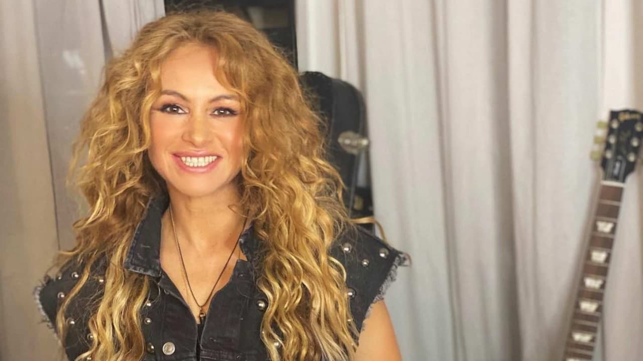Con ositos de peluche y esferas de colores, Paulina Rubio también presume cómo luce su arbolito de Navidad