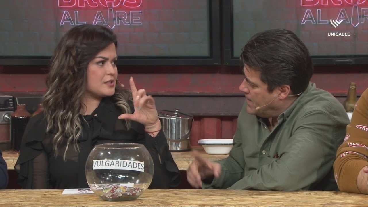 Lencería, tacones, labios rojos: Mariana Echeverría describe lo que usaría para ‘prender’ a su marido