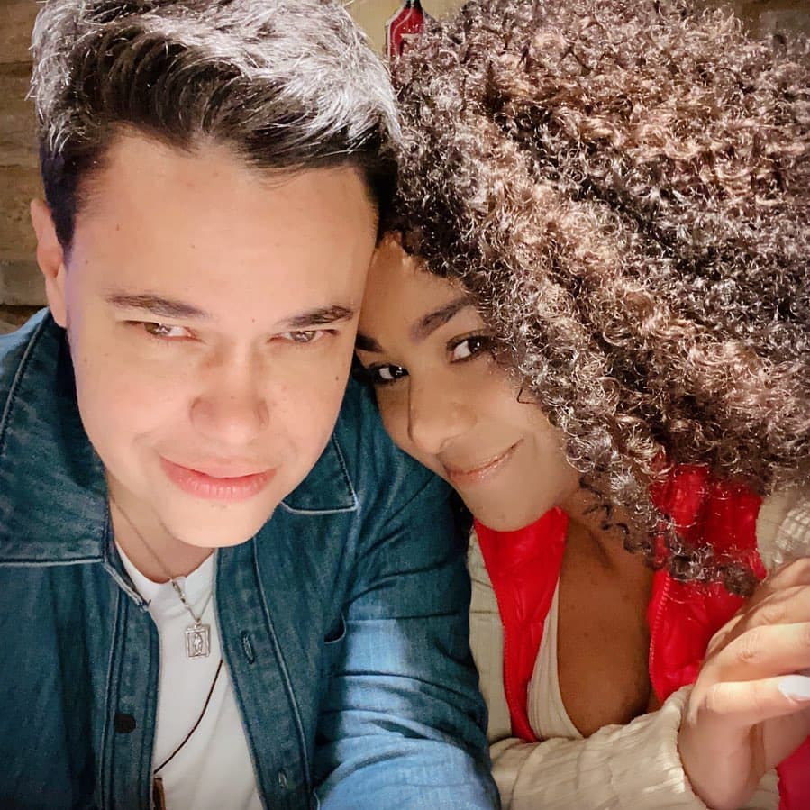 M'Balia Marichal confirma que sí se va a casar con Alex Tinajero