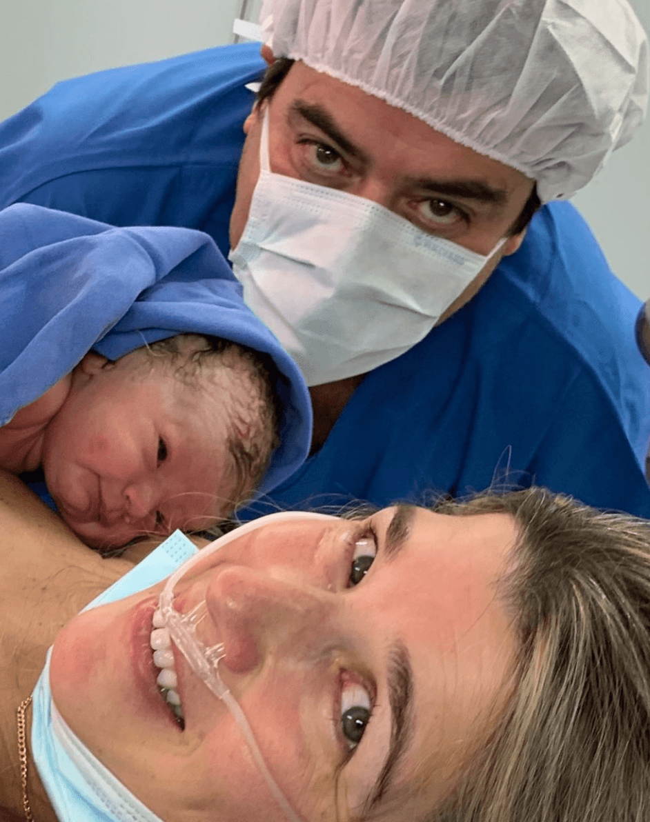 Gran sorpresa se llevó 'El Burro' Van Rankin a principios del año al enterarse que su pareja, Magda Bleizeffer estaba esperando un bebé.
<br>
<br>La feliz noticia la dieron a través del programa 'Hoy'; el conductor no cabía de la felicidad.