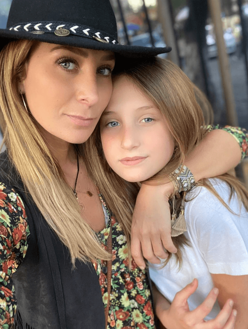 Hija de Geraldine Bazán debuta en serie de Netlix