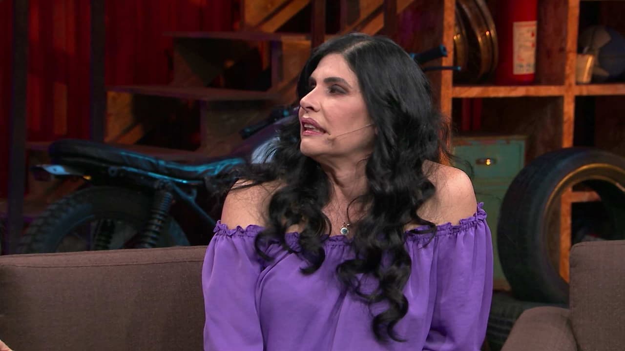 Raquel Garza prefiere mostrarse desnuda a que la cachen borracha