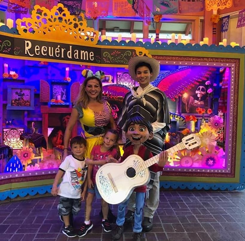 Mariana Ochoa es madre de Valentina y Salvador, de 5 y 4 años respectivamente, fruto de su relación con Patricio de la Peña, de quien se divorció en 2018 tras estar separados desde junio de 2017. “Estoy bien, estoy tranquila. Estamos tratando de llevar las cosas lo mejor posible, pero pues siempre está el estira y afloja, esos detalles en los que te tienes que poner de acuerdo cuando las cosas ya no están en los mejores términos pues es difícil porque de repente nadie quiere ceder”, reveló en el programa ‘La saga’ en marzo del año pasado.