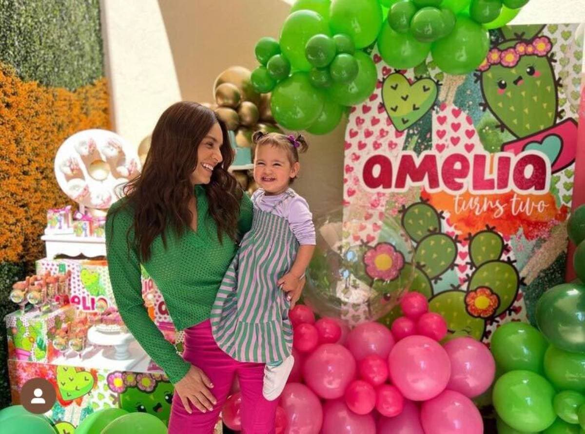 Tania Rincón celebra los 2 años de su hija con una fiesta temática de nopales