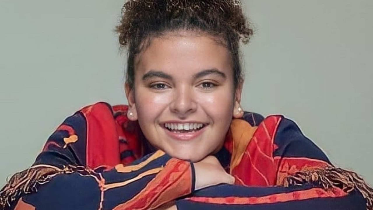 Lucerito Mijares cuenta lo complicado de tener su cabello chino y revela si se lo alaciaría