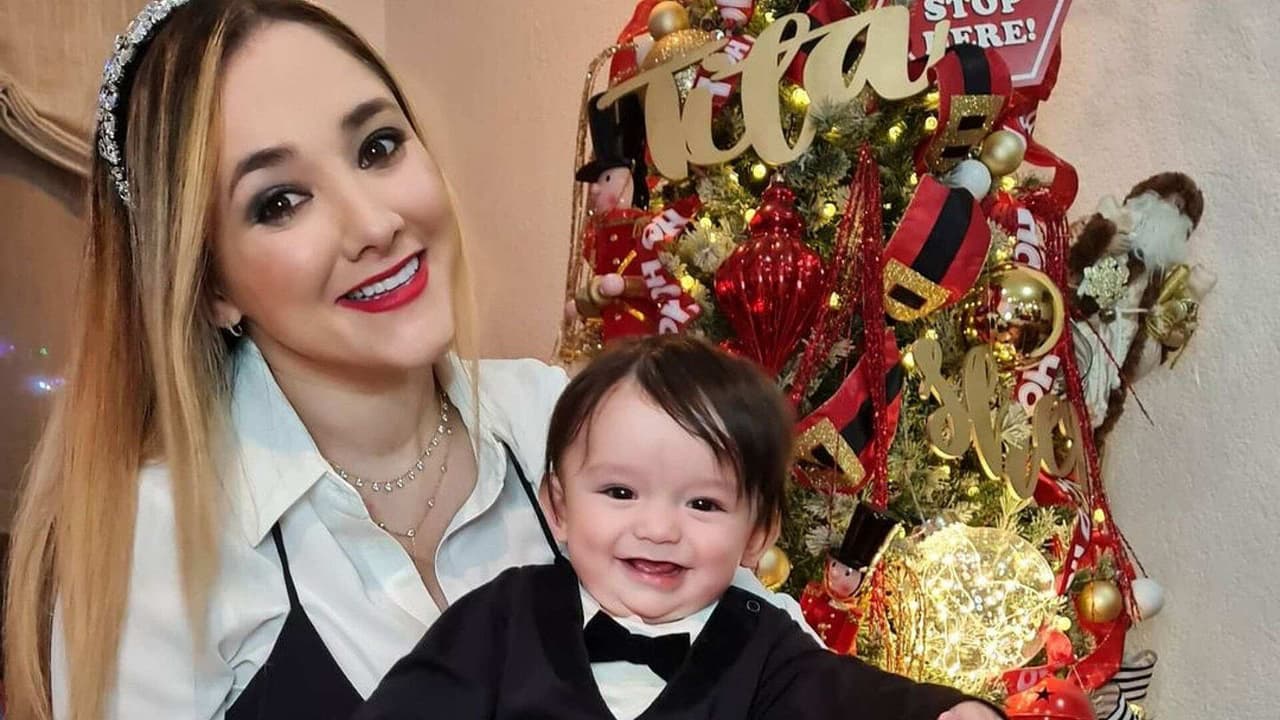 Sherlyn: La Navidad llegó a casa de la actriz y así presumió su enorme arbolito