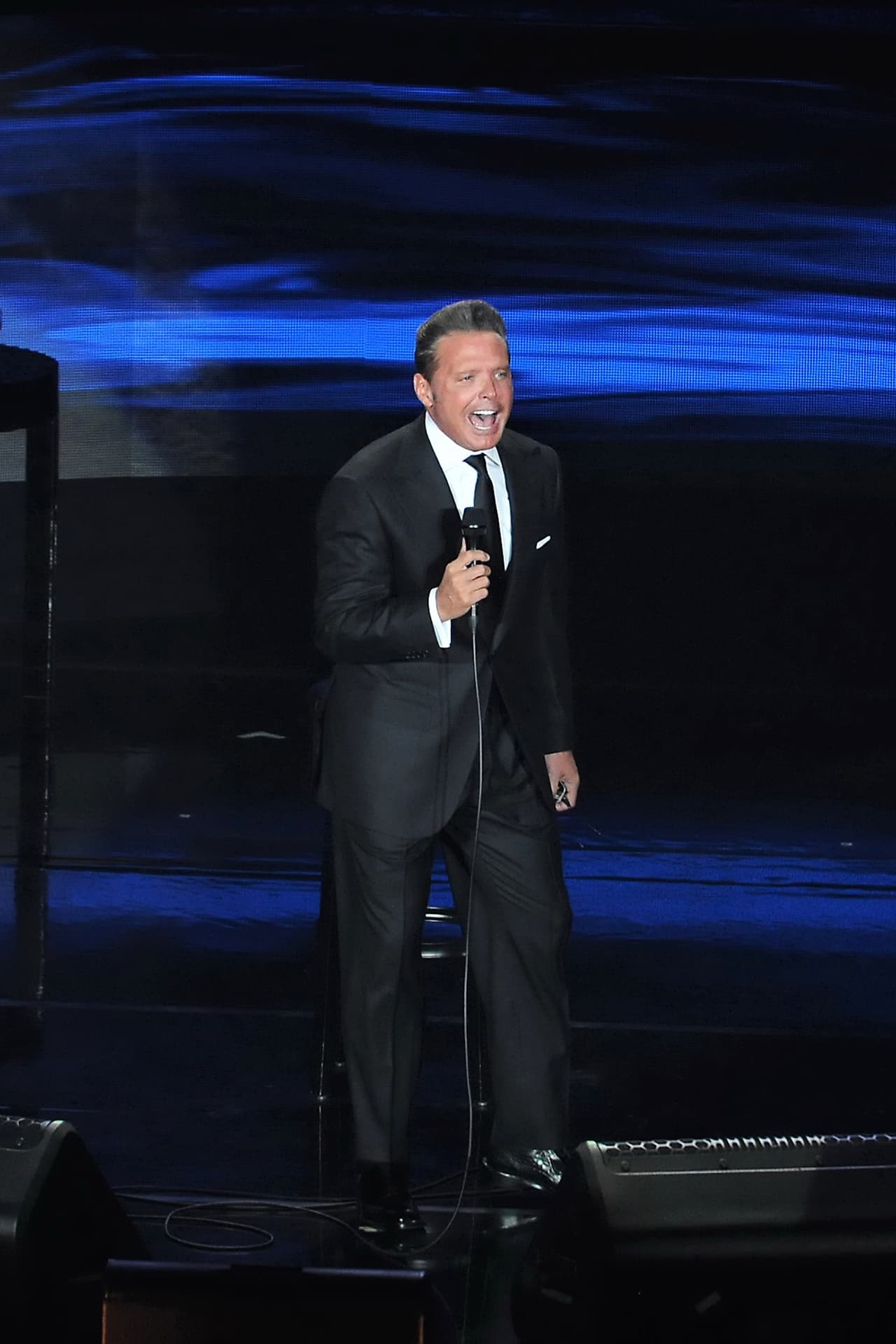 Es apodado el ‘Sol de México’ pero 
<b>Luis Miguel</b> no nació aquí. Por el trabajo de su padre, nació en San Juan, Puerto Rico, pero su fama creció como espuma en México. De acuerdo con TVyNovelas, el intérprete obtuvo la nacionalidad y el pasaporte mexicano gracias a Carlos Salinas de Gortari.