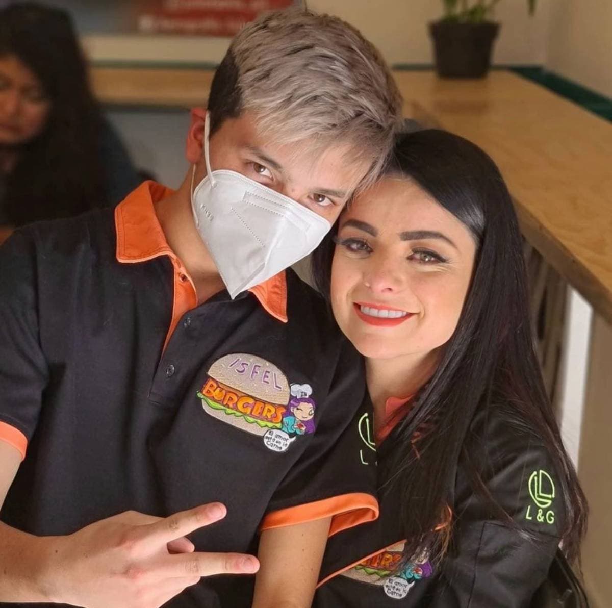 Violeta Isfel cierra su negocio de hamburguesas y explica las razones