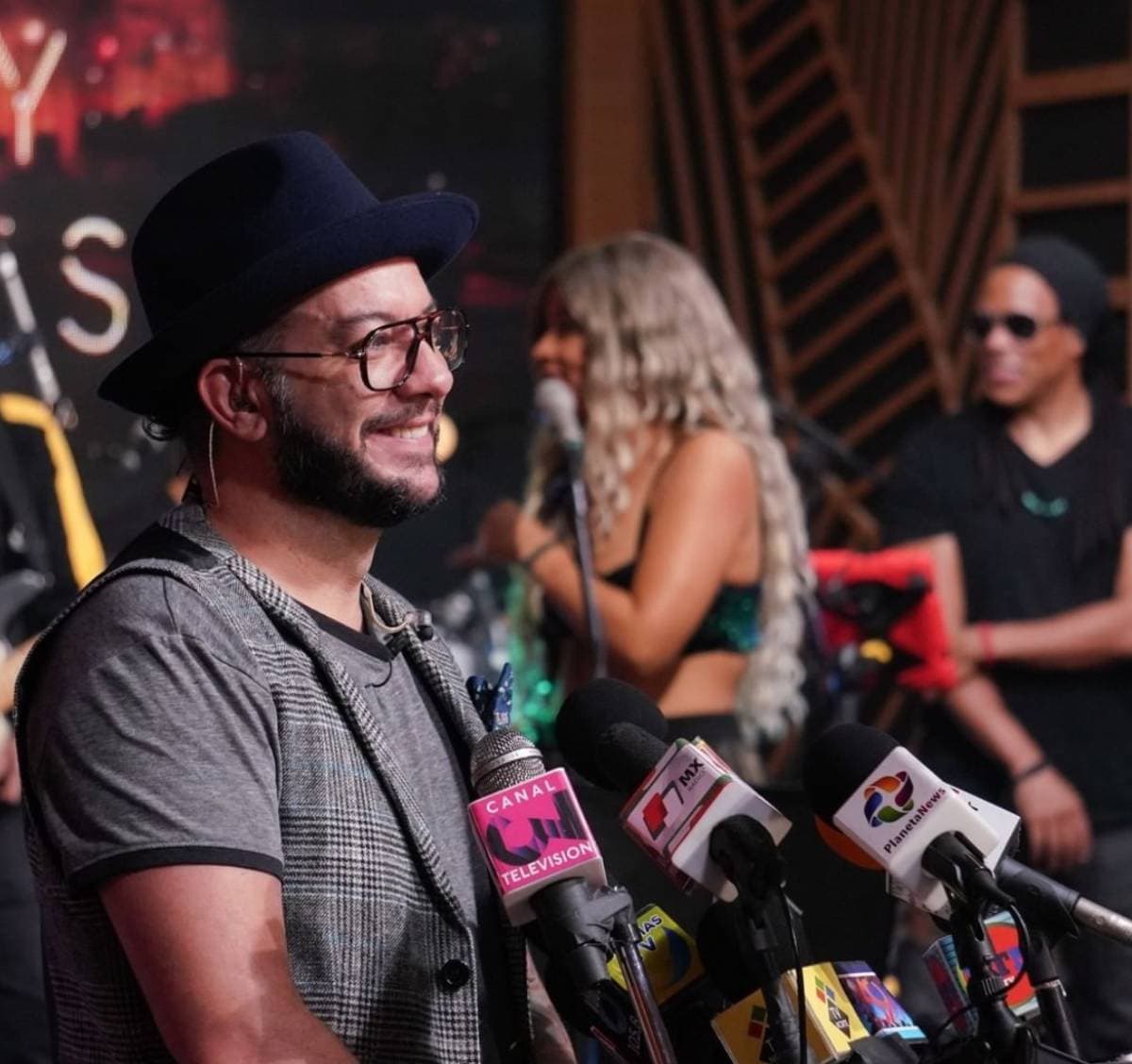 Mhoni Vidente llegará a dar sus predicciones hoy a ‘Faisy Nights’