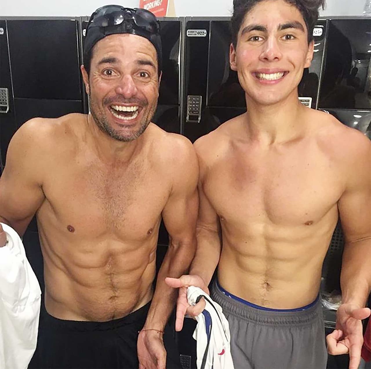 Nadie podrá robarle a Chayanne la corona del galán más amado por las mamás de los 90, nadie excepto su hijo, Lorenzo Valentino Figueroa.