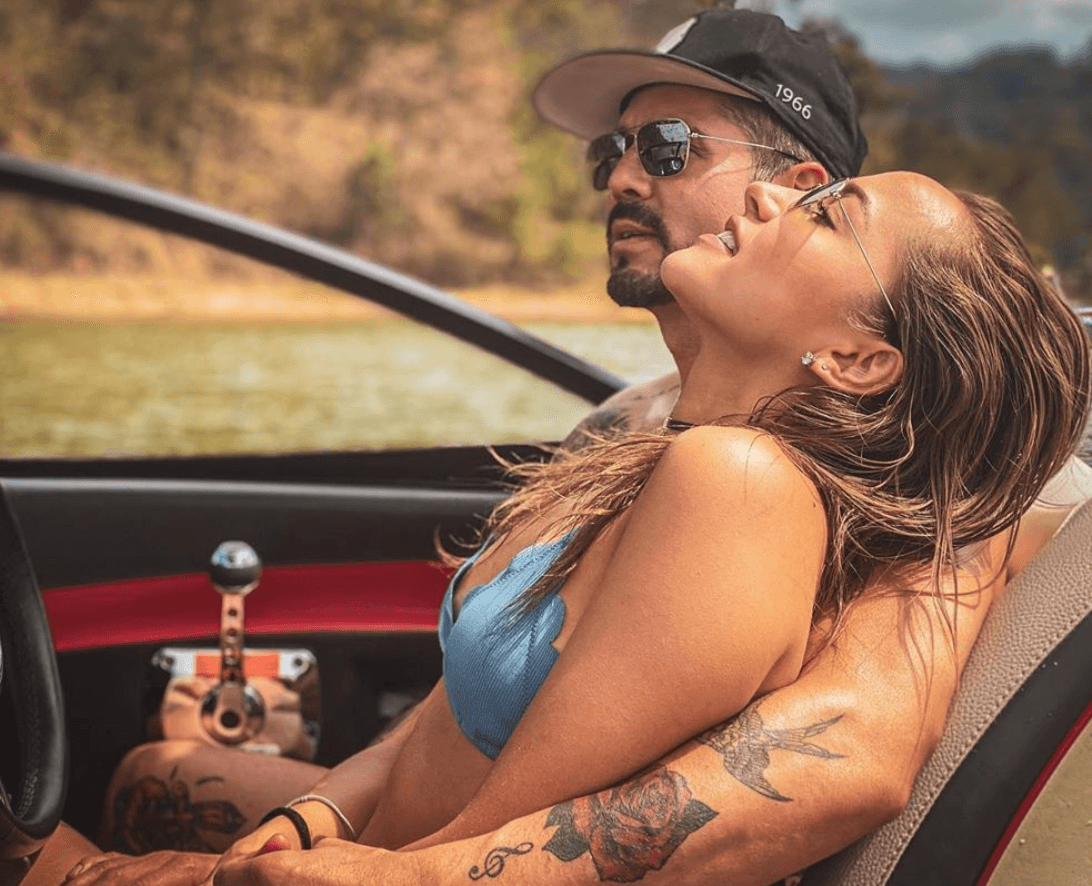 Captan besándose a José Ron y Jessica Díaz, ella aclara si son nuevamente novios