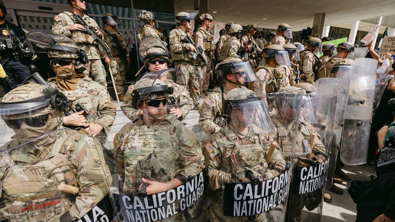 Gobierno Trump retira 2,000 soldados de la Guardia Nacional enviados a Los Ángeles: quedan dos mil más