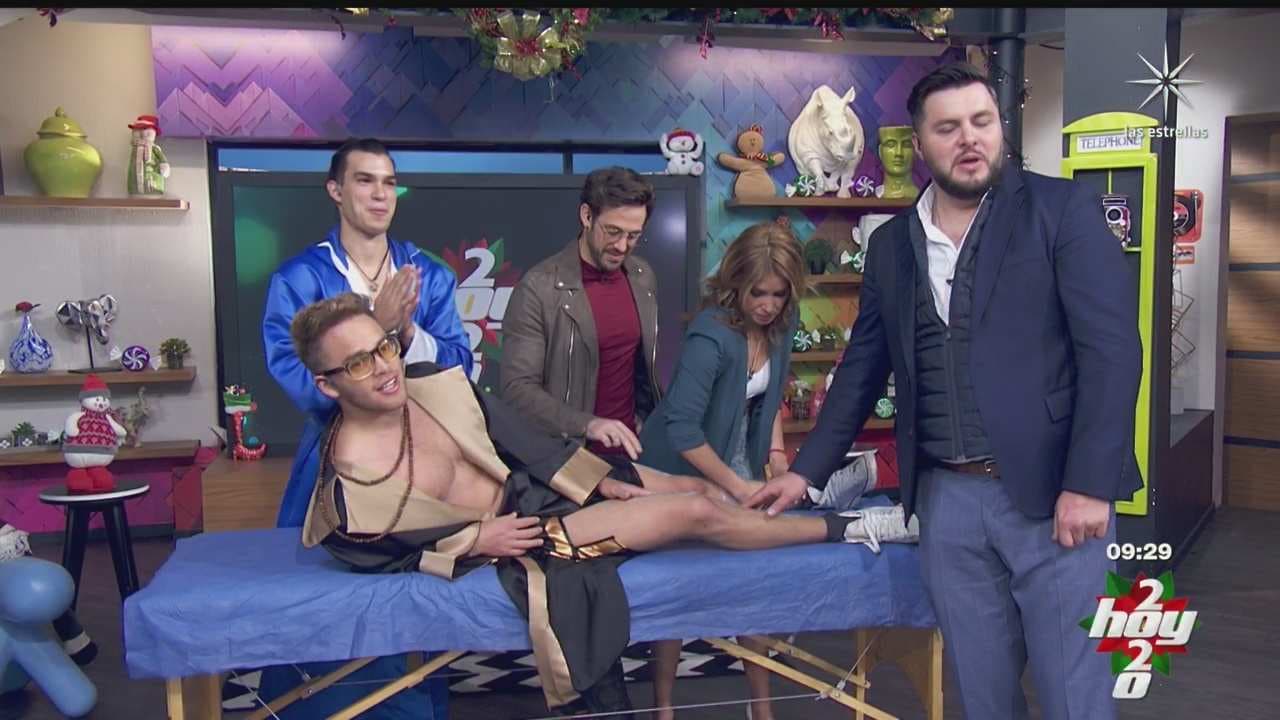 Tras la derrota del América, Yurem cumple apuesta y se depila las piernas durante programa en vivo