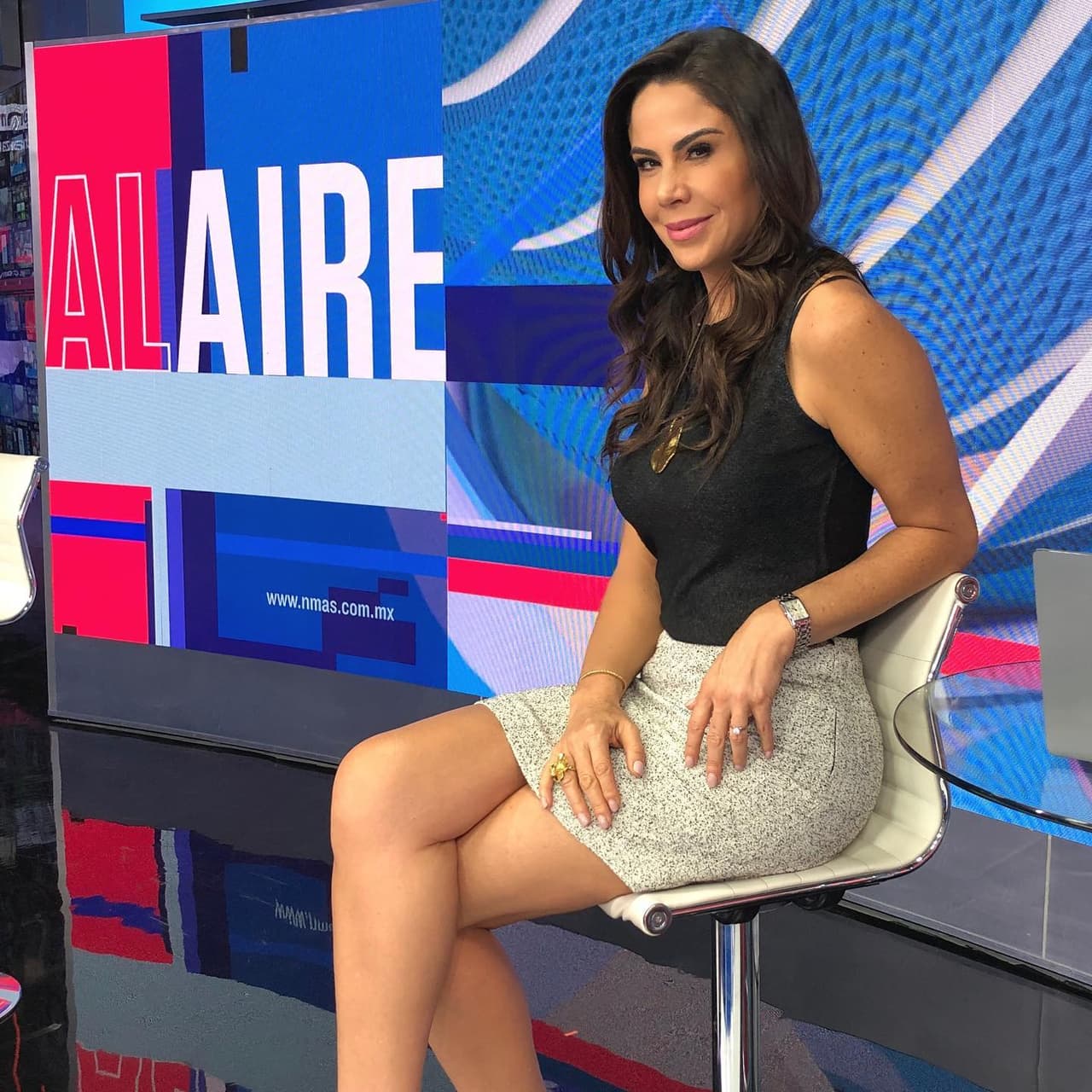 Paola Rojas se despide del noticiero 'Al Aire con Paola'.