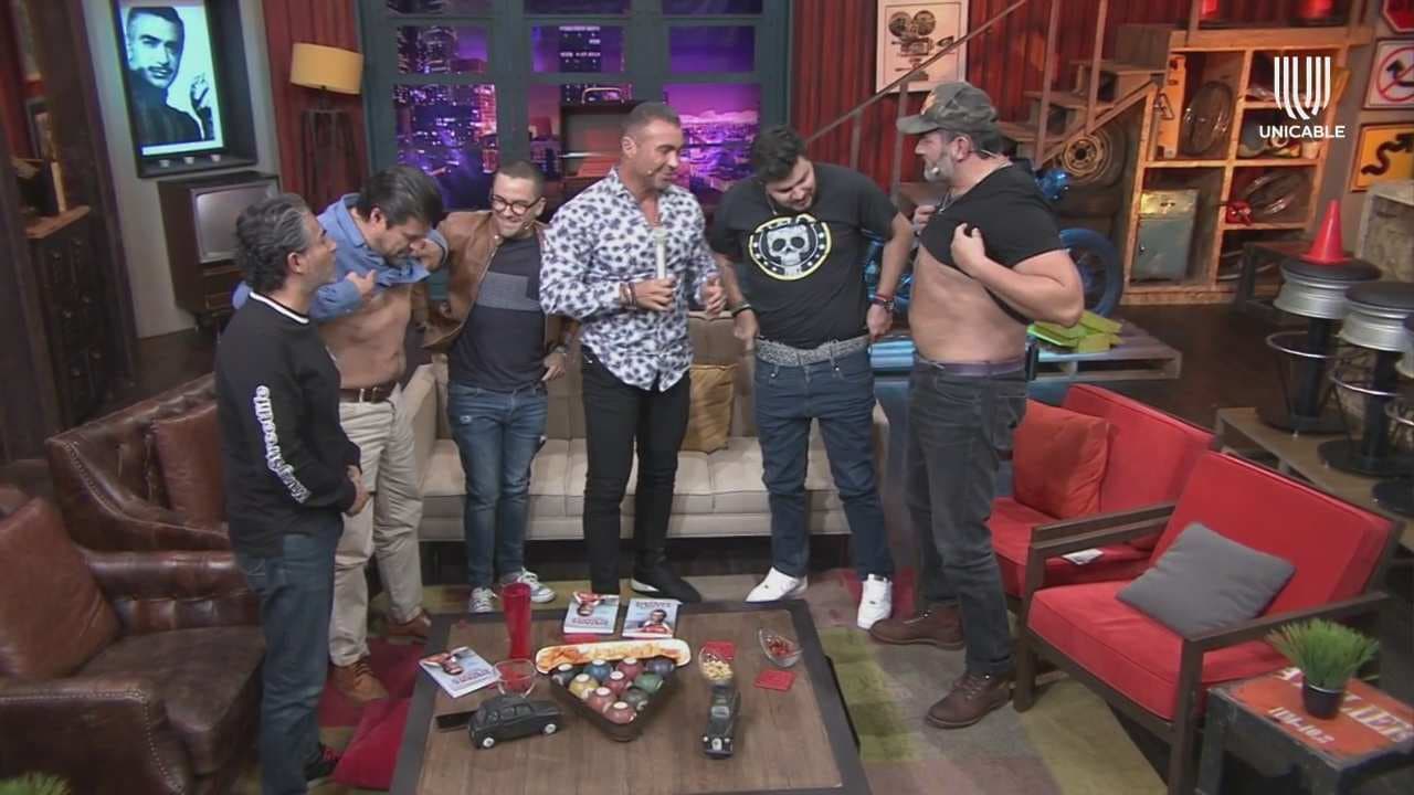 Los Miembros enseñan su abdomen y Diego Di Marco les dice qué tan ‘fit’ o ‘fat’ están