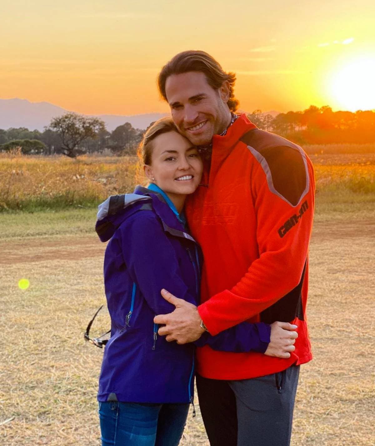 Angelique Boyer revela el secreto de su relación con Sebastián Rulli