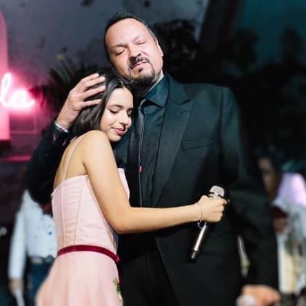 ¿Ángela Aguilar anduvo con cantante 15 años mayor y Pepe los separó?