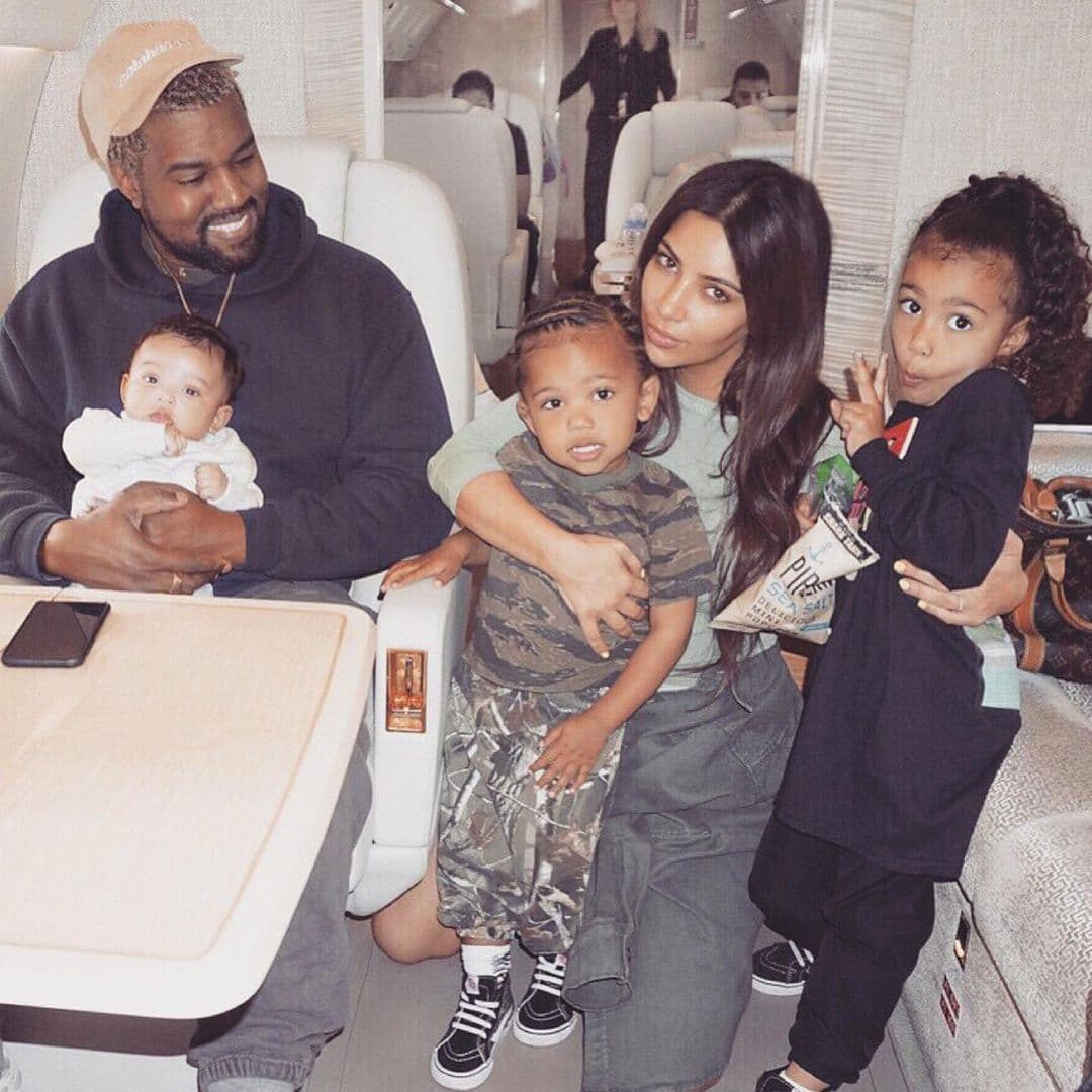 Foto de la felicitación de cumpleaños de Kim Kardashian a Kanye West.