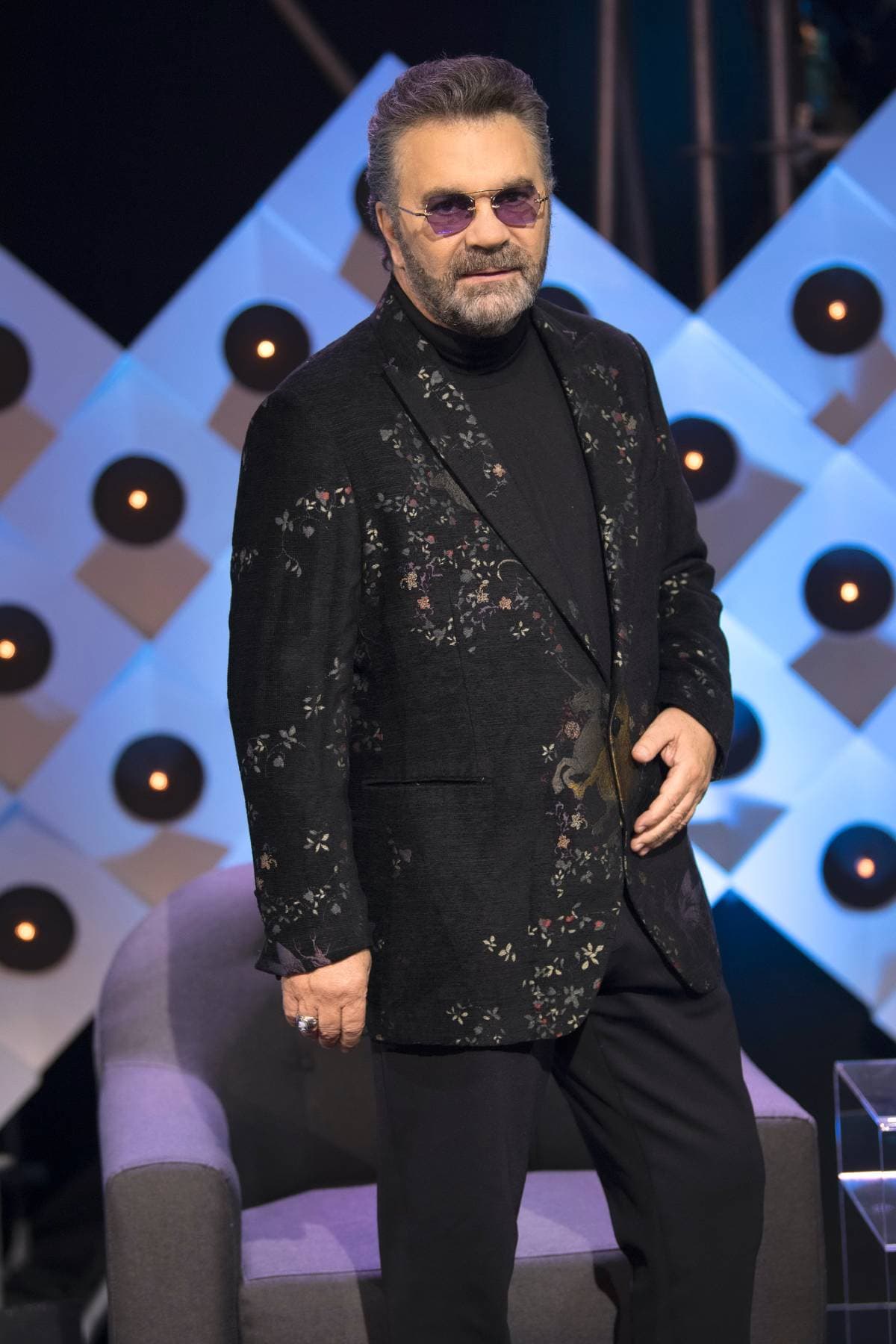 Manuel Mijares posa por primera vez junto a su novia