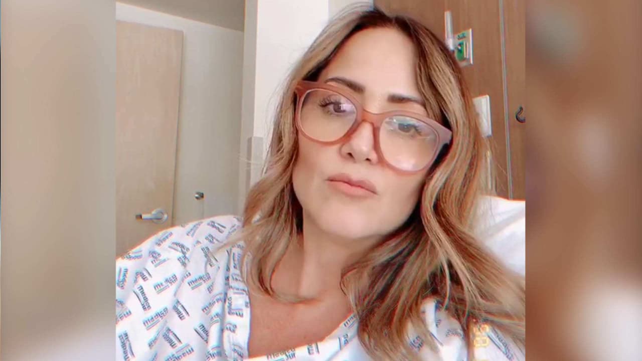 Andrea Legarreta es diagnosticada con neumonía y permanecerá en hospital