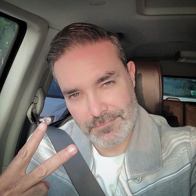 Mauricio Islas (46 años).