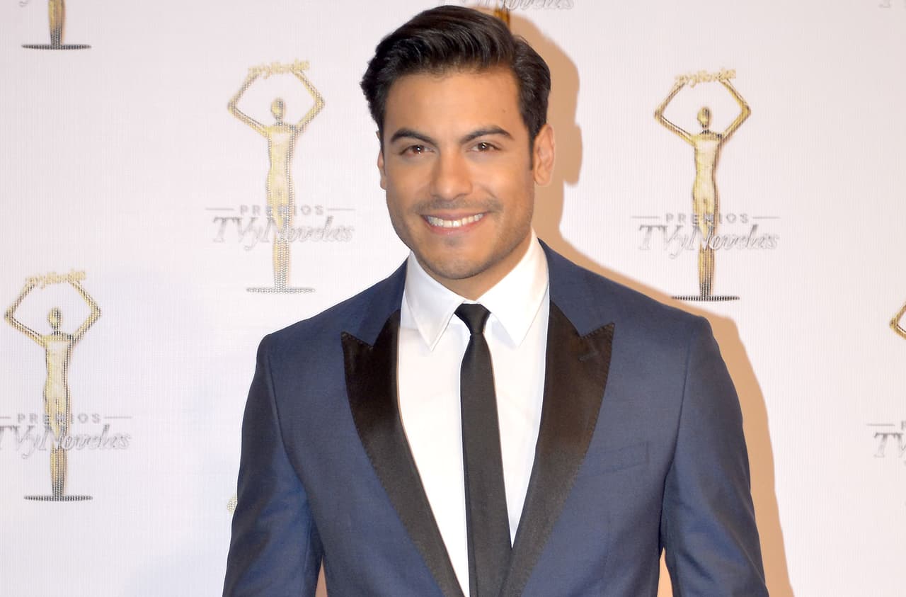 Carlos Rivera estrena el video de ‘Todavía’, canción que hizo con Armando Manzanero