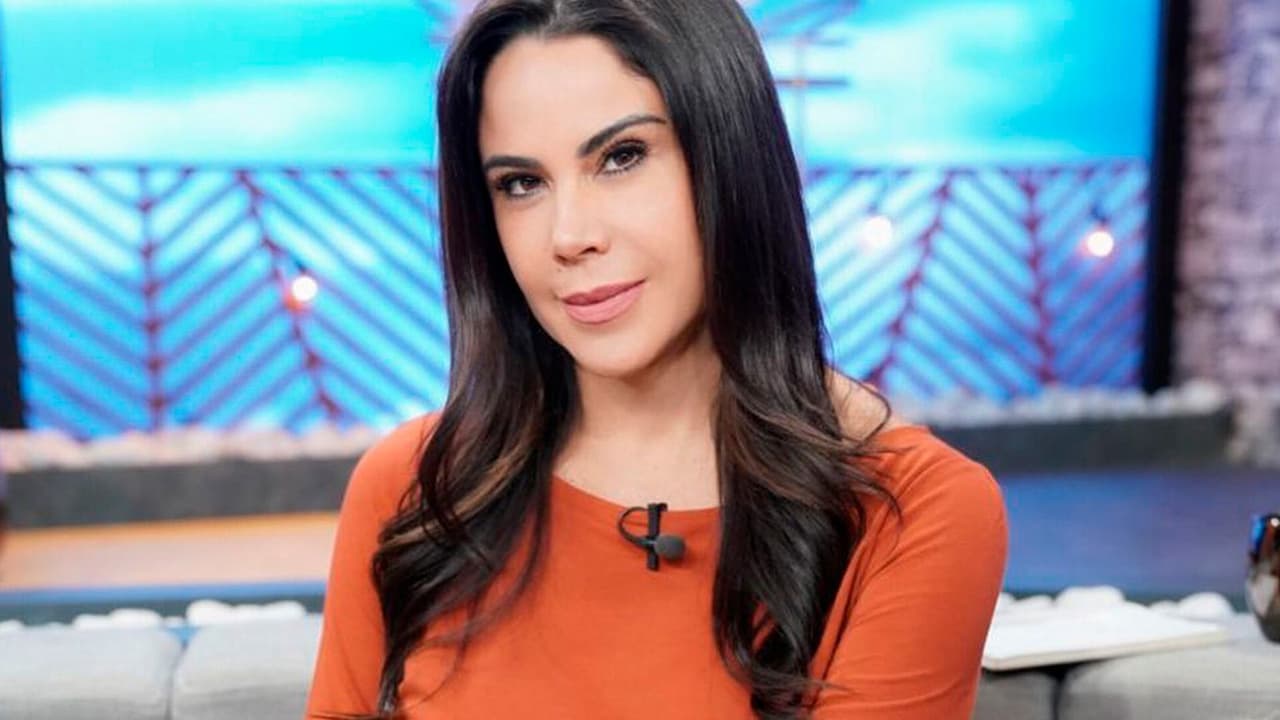 Paola Rojas impone tendencia con su espectacular traje de baño en sus vacaciones