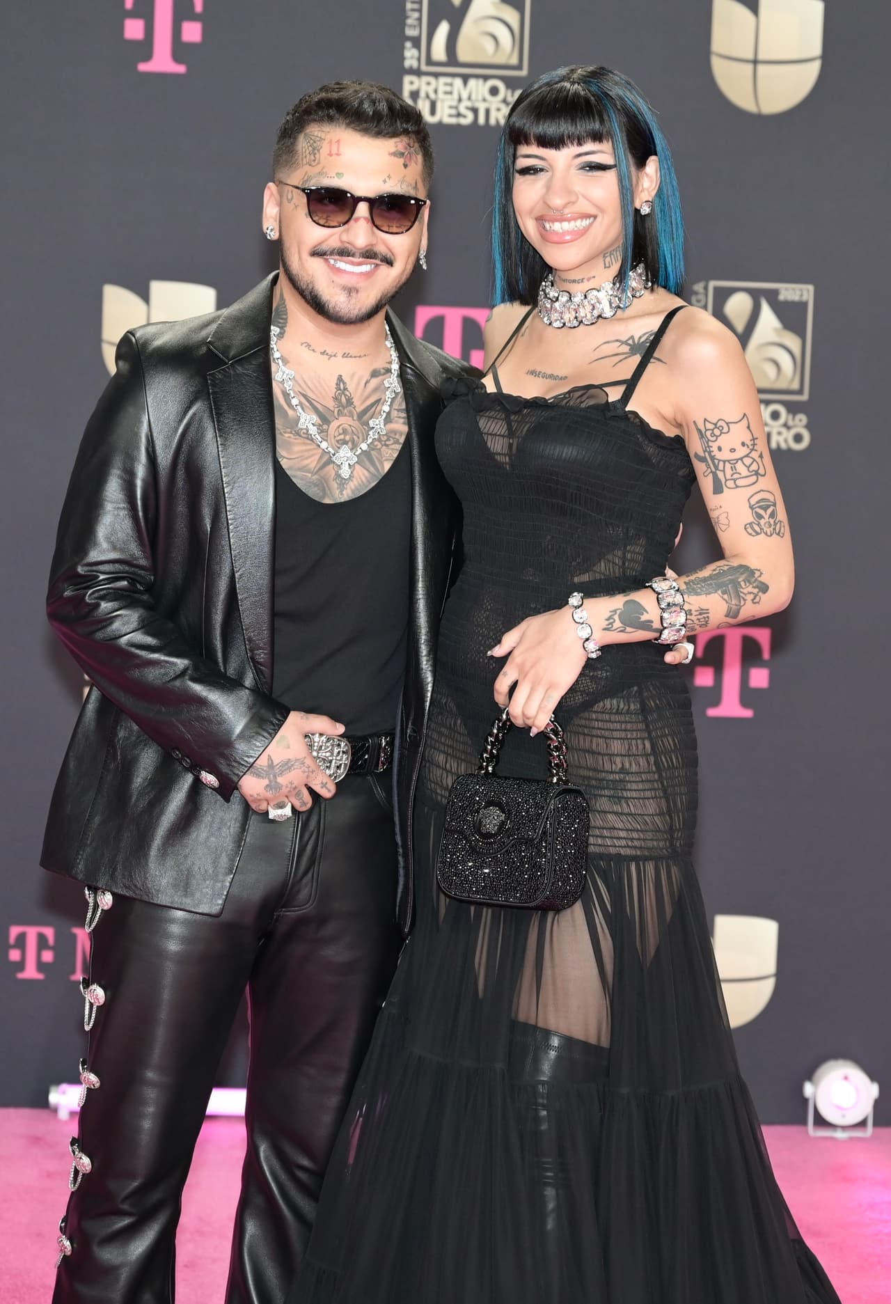 Cazzu dice cómo se lleva con la mamá de Christian Nodal