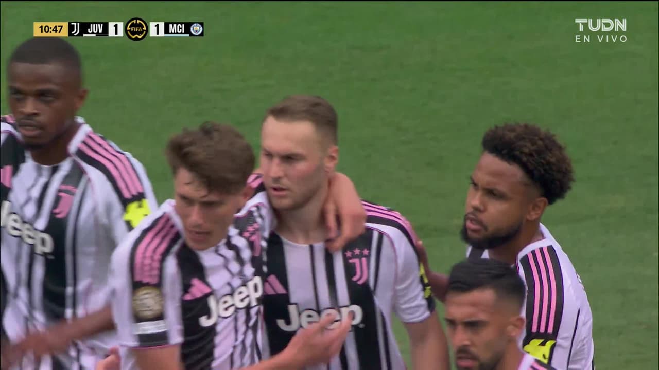 ¡Pónganle moño a ese regalito! Ederson se equivoca y. regala el empate para la Juventus
