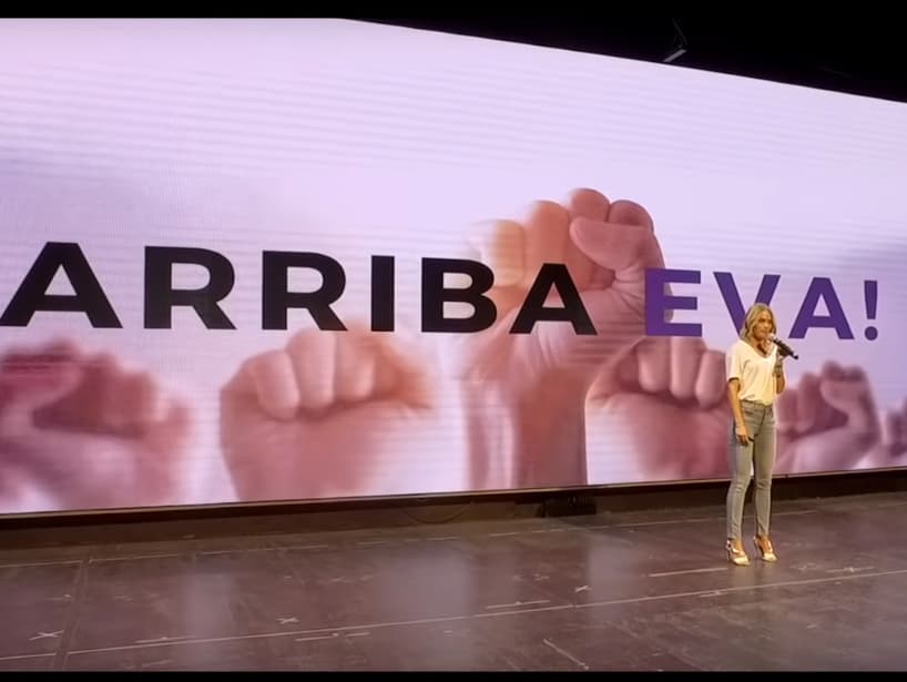 Para septiembre de 2019, Irina Baeva compartió un video en el que narró las consecuencias que tuvo tras confirmarse su relación con Gabriel Soto. Ante lo dicho por la rusa, Geraldine Bazán dijo: “Finalmente con esas declaraciones lo que hizo fue reconfirmar lo que ya había dicho. Por así decirlo es un instinto de supervivencia, patadas de ahogado, por así decirlo. Yo creo que mientras más patalea, más se hunde”. Ante ello, Irina agradeció por el tiempo que se tomó para ver su video.