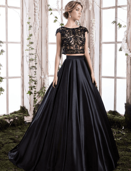 Los vestidos de dos piezas son otra de las tendencias que seguirán presentes este año.