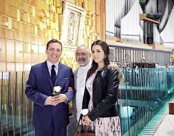 <b>Cristian Castro y Carol Victoria Urbán: 28 días</b> 
<br>
<br>Tras su divorcio con Valeria Liberman, y tiempo después de la modelo Gabriela Bo, Cristian Castro intentó darse una nueva oportunidad en el amor, sin embargo, todo resultó en uno de los matrimonios más fugaces del mundo del espectáculo. 
<br>
<br>En el 2017, conoció a la violinista Carol Victoria Urbán y tras apenas unos meses de noviazgo, la pareja se casó por el civil en el mes de junio. Luego de 28 días de haberse convertido en marido y mujer, se separaron.
<br>
<br>"Es realmente una vergüenza. Yo cumplí, traté de estar bien. Ella también trató estar bien. Simplemente no se pudo. Estoy consternado, preocupado por eso... porque esto no es un juego", relató Castro a través de su cuenta de Instagram.