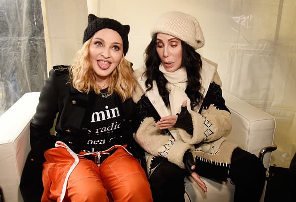 Madonna y Cher durante la Marcha de las Mujeres en Washington, enero 2017.