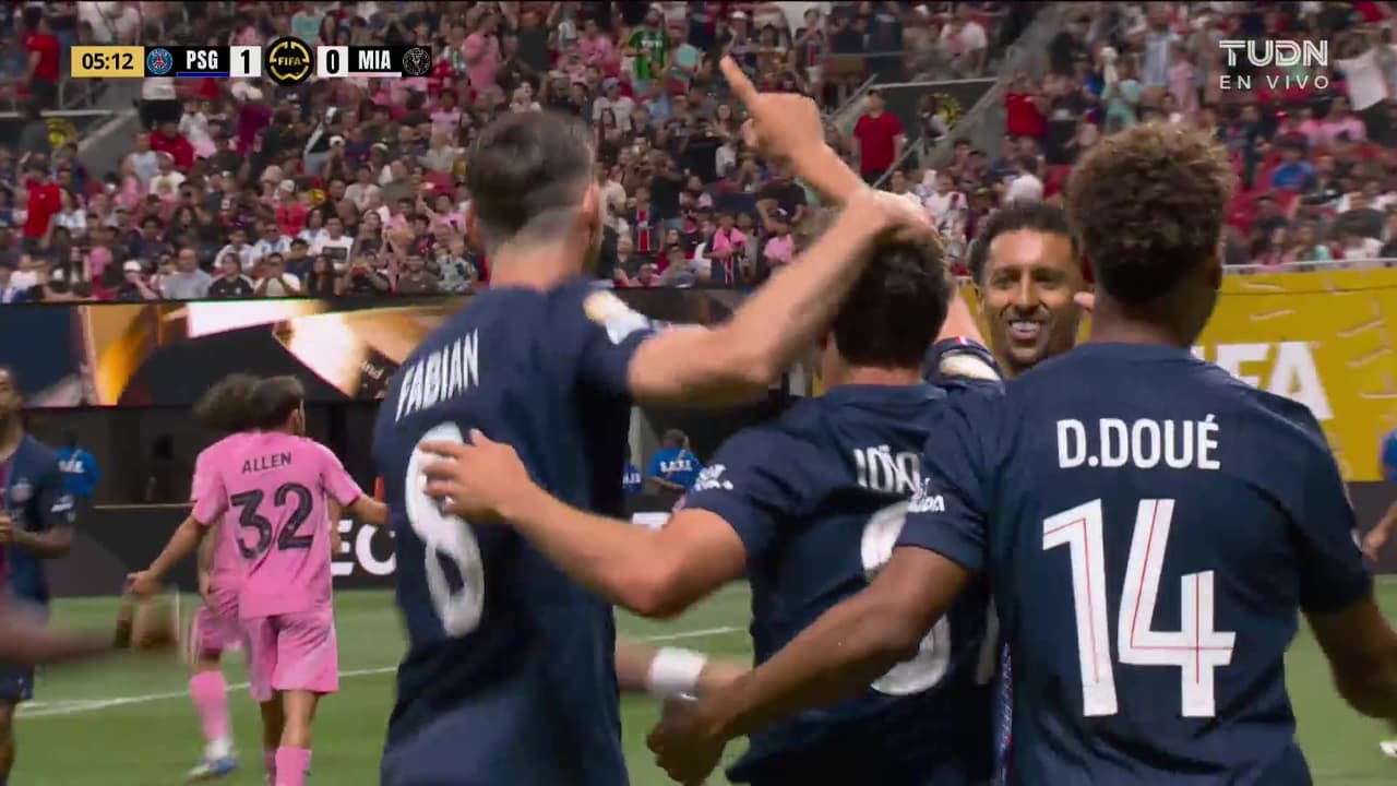 ¡Gol de PSG! Neves descuenta con cabezazo espectacular