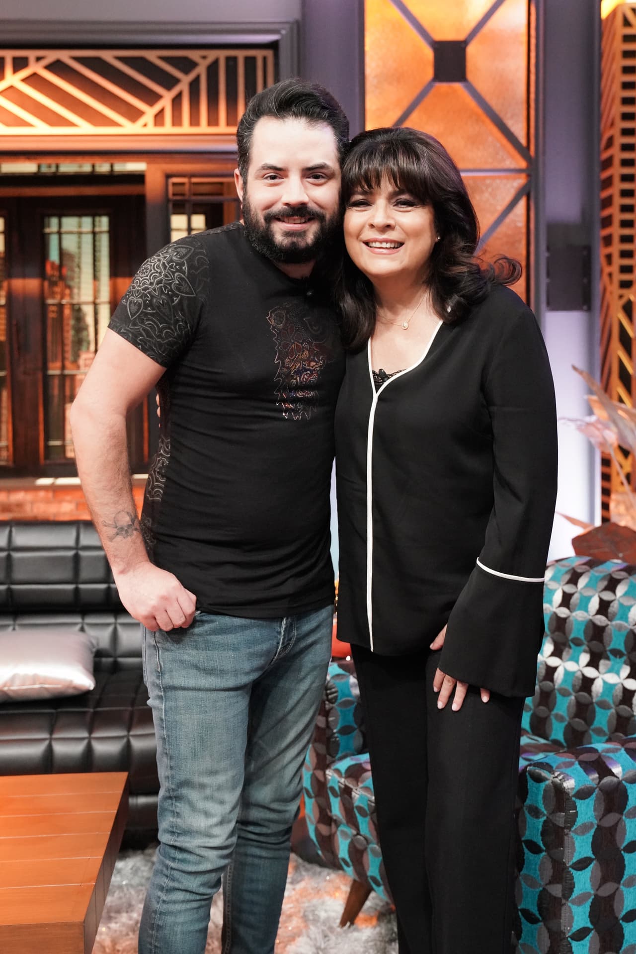 Victoria Ruffo se espanta de las cosas que dice José Eduardo en ‘Miembros Al Aire’