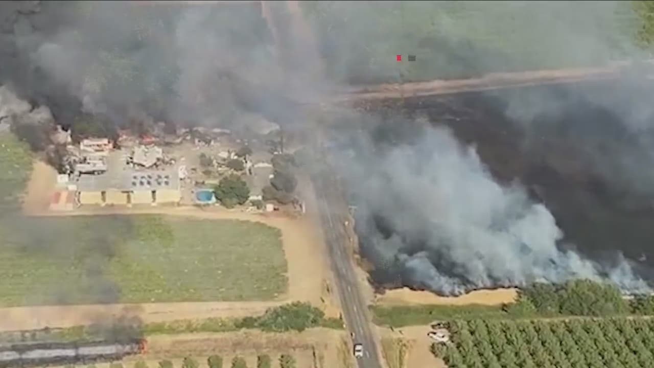 Explosión en almacén de fuegos artificiales en Esparto deja 78 acres quemados y cientos sin electricidad